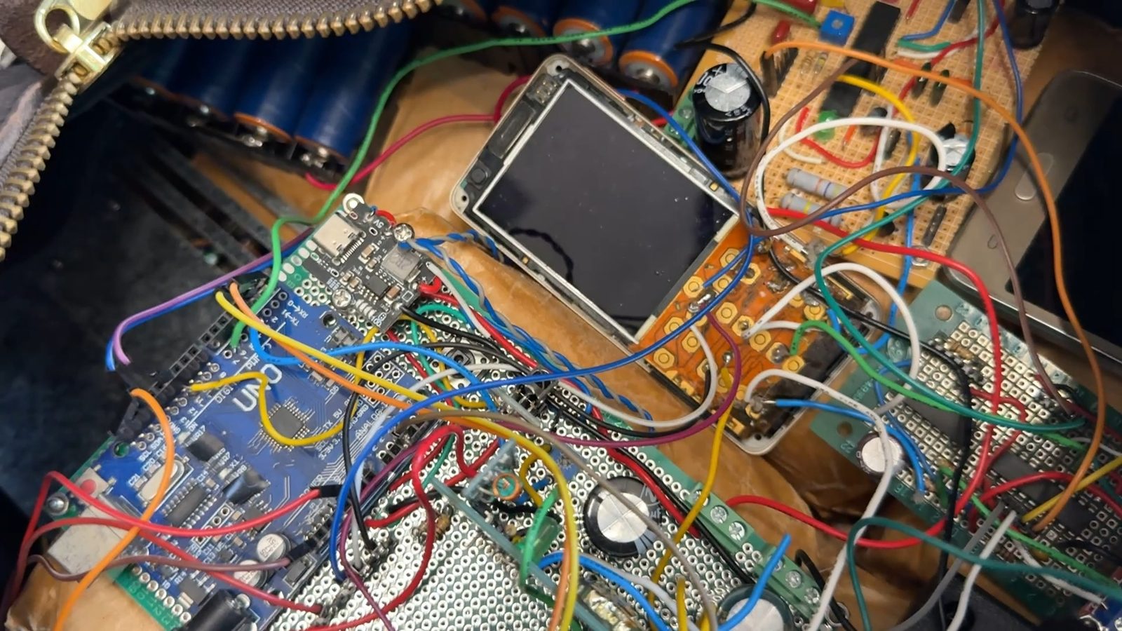 Arduino加上傳統按鍵手機